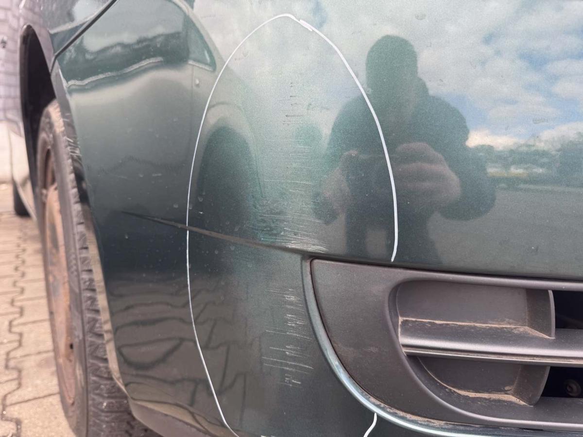 Skoda Fabia 2 original Sto&szlig;stange Stossf&auml;nger vorn LF6K Highland Gr&uuml;n Bj.2008